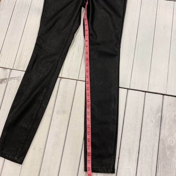 BlankNYC Faux Leather Exposed Button Fly Pants NEW - Picture 15 of 16